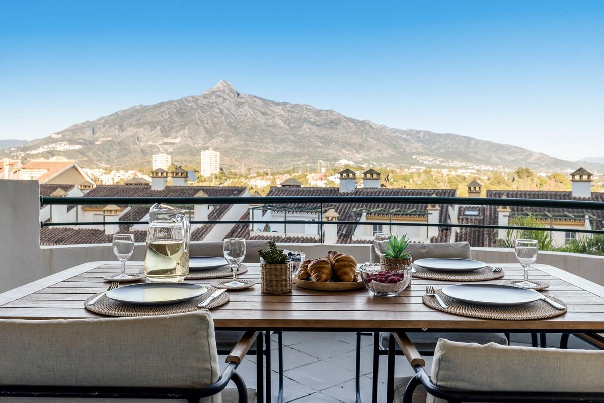 Apartment Duplex in Nueva Andaluc&iacute;a