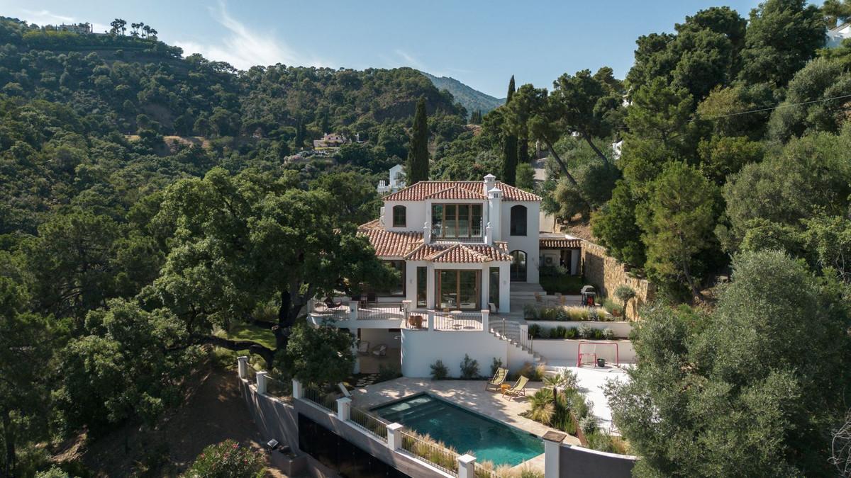 Villa Detached in El Madro&ntilde;al