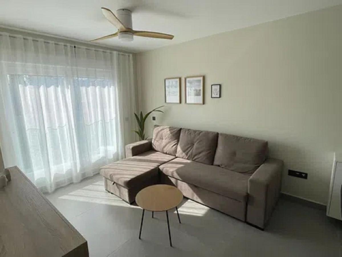 Apartment Middle Floor in Las Lagunas