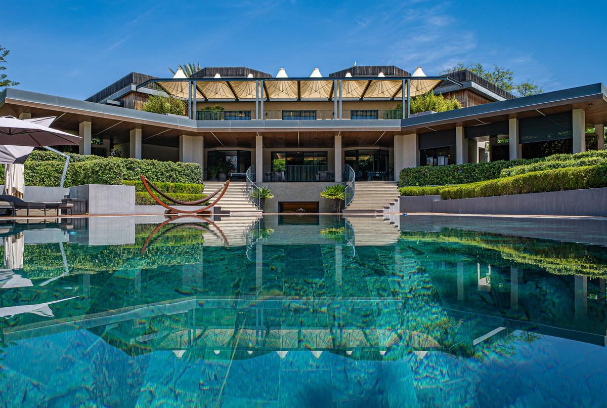 Villa Detached in Guadalmina Baja