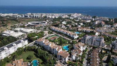 R5464096, Apartment Middle Floor in Nueva Andaluc&iacute;a