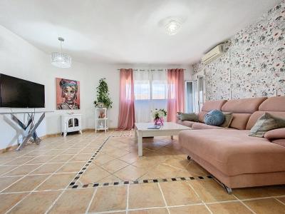 R5464384, Apartment Middle Floor in Estepona