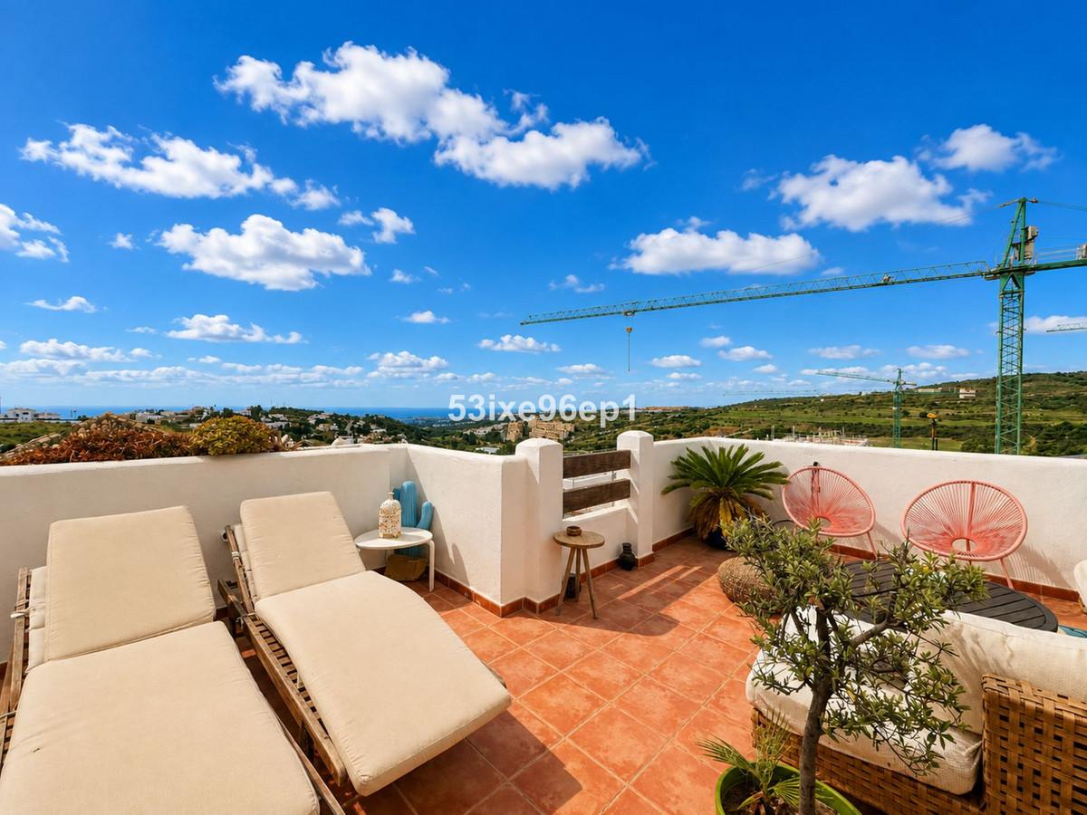 Apartment Penthouse in Valle Romano