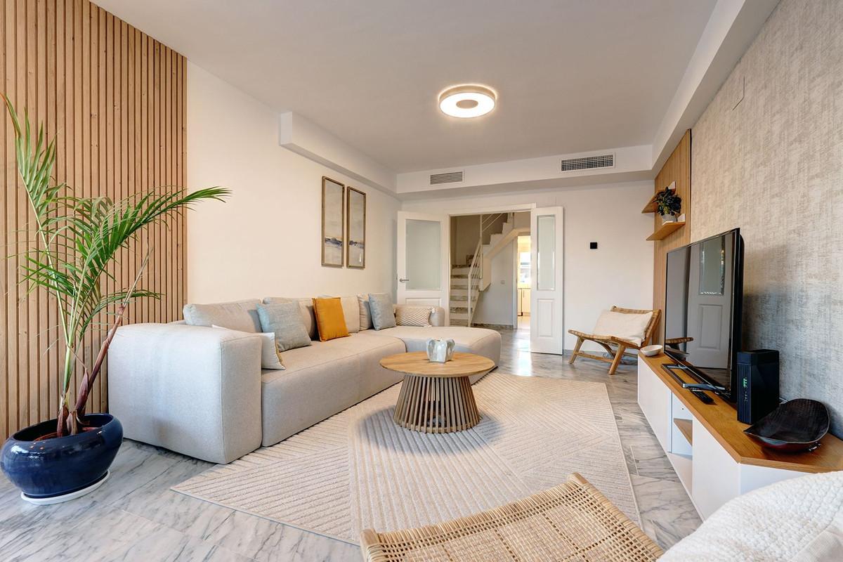 Apartment Penthouse Duplex in Bah&iacute;a de Marbella