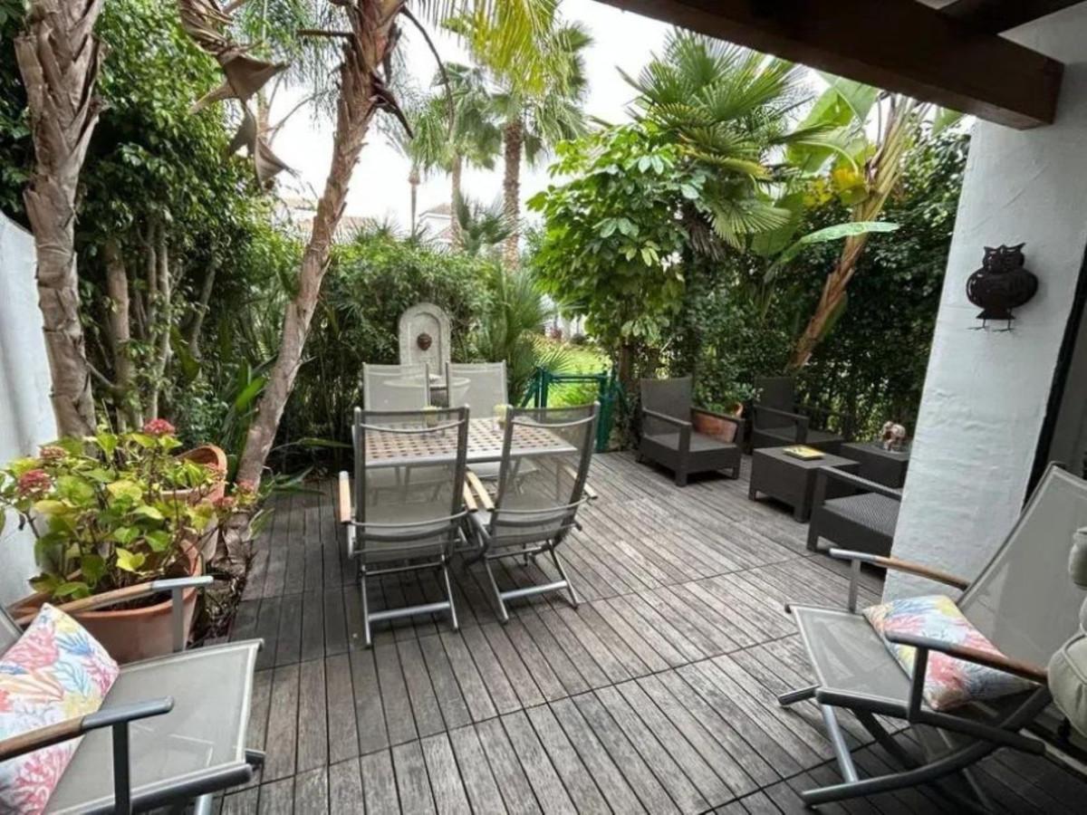 Townhouse Semi Detached in Puerto Ban&uacute;s