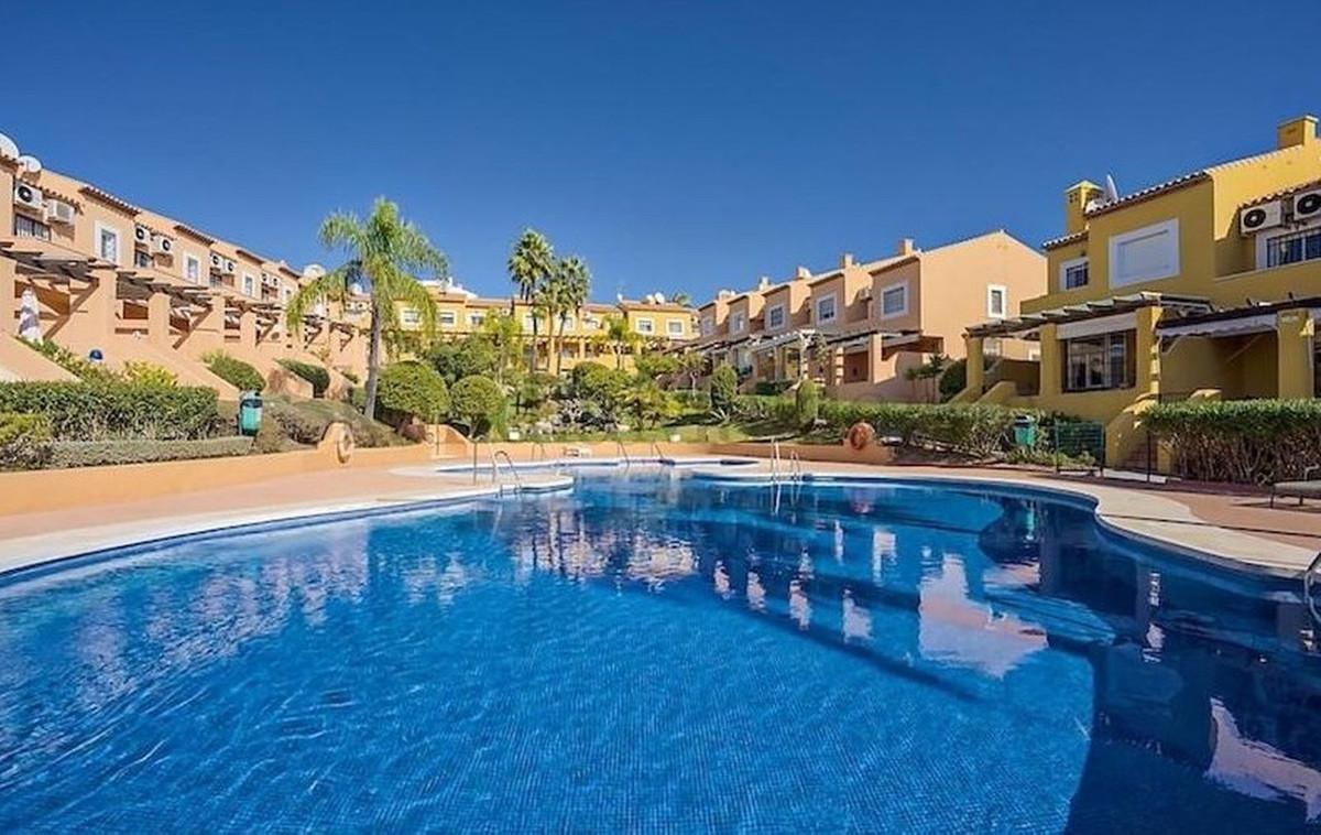 Townhouse Terraced in Calahonda