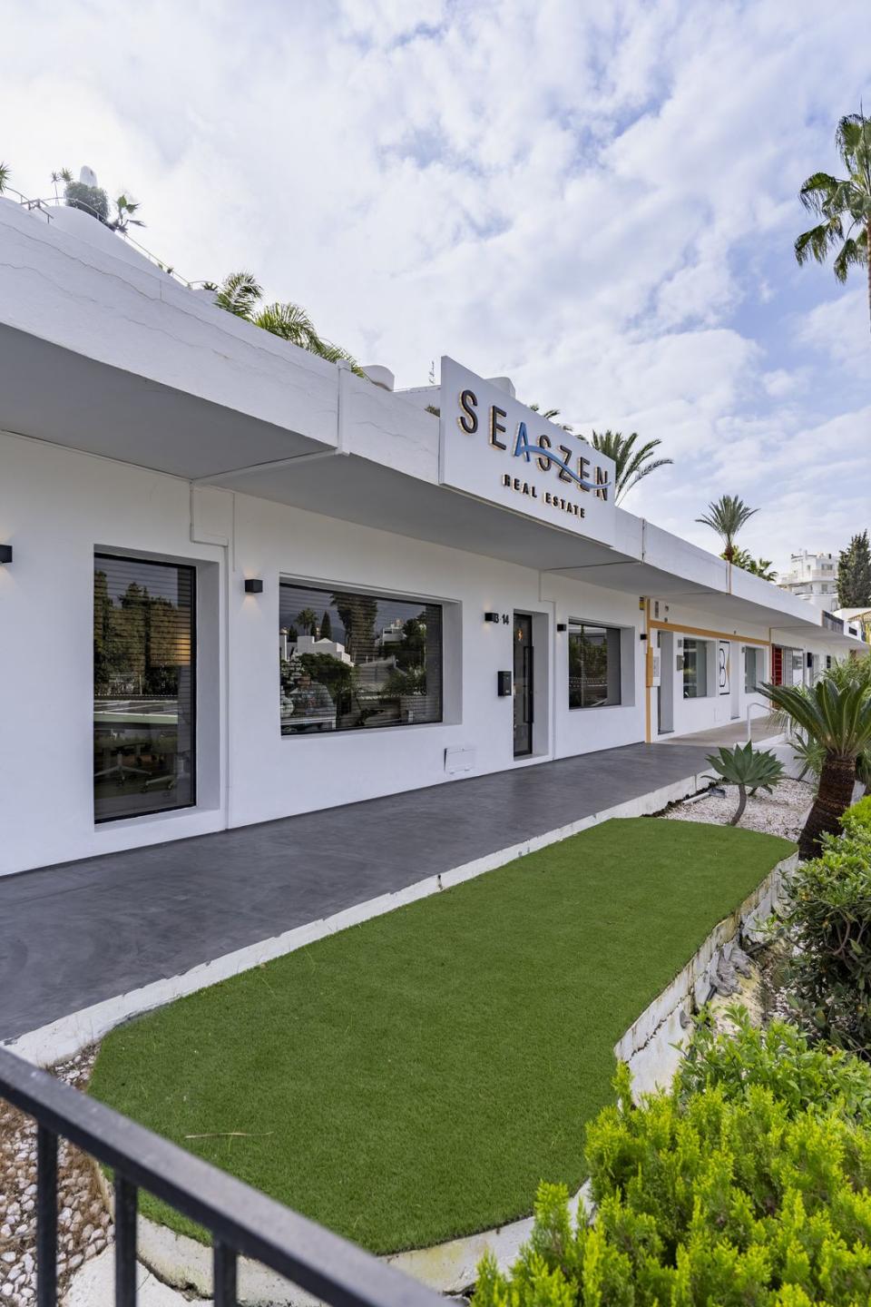 Commercial Office in Guadalmina Alta