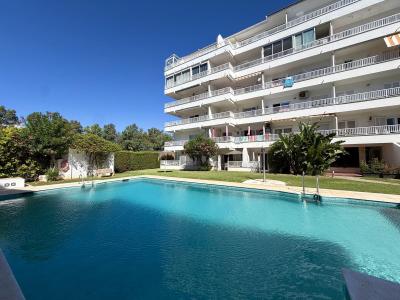 R5467252, Apartment Middle Floor in The Golden Mile
