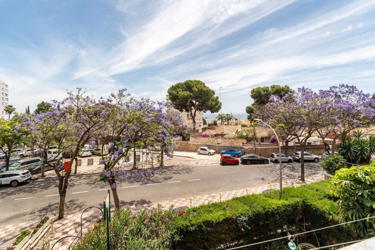 Apartment Middle Floor in Benalmadena Costa