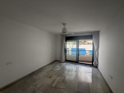 R5472097, Apartment Middle Floor in Marbella