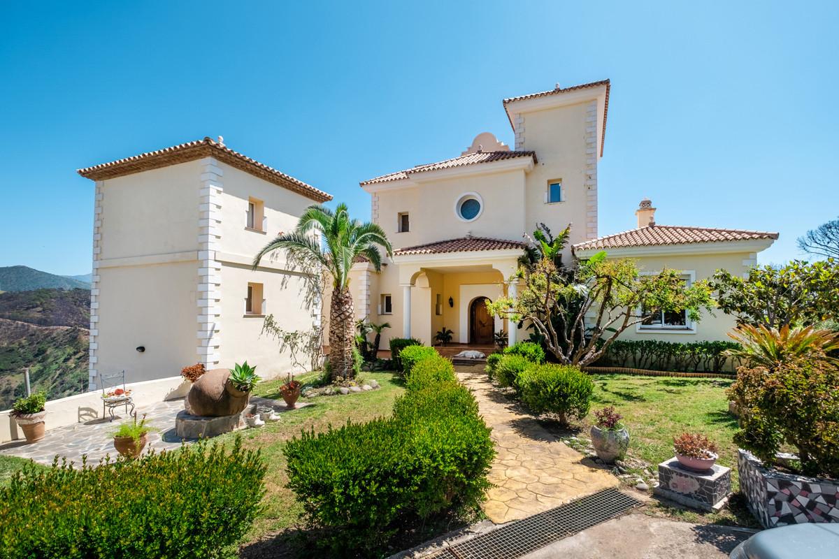 Villa Finca in Estepona