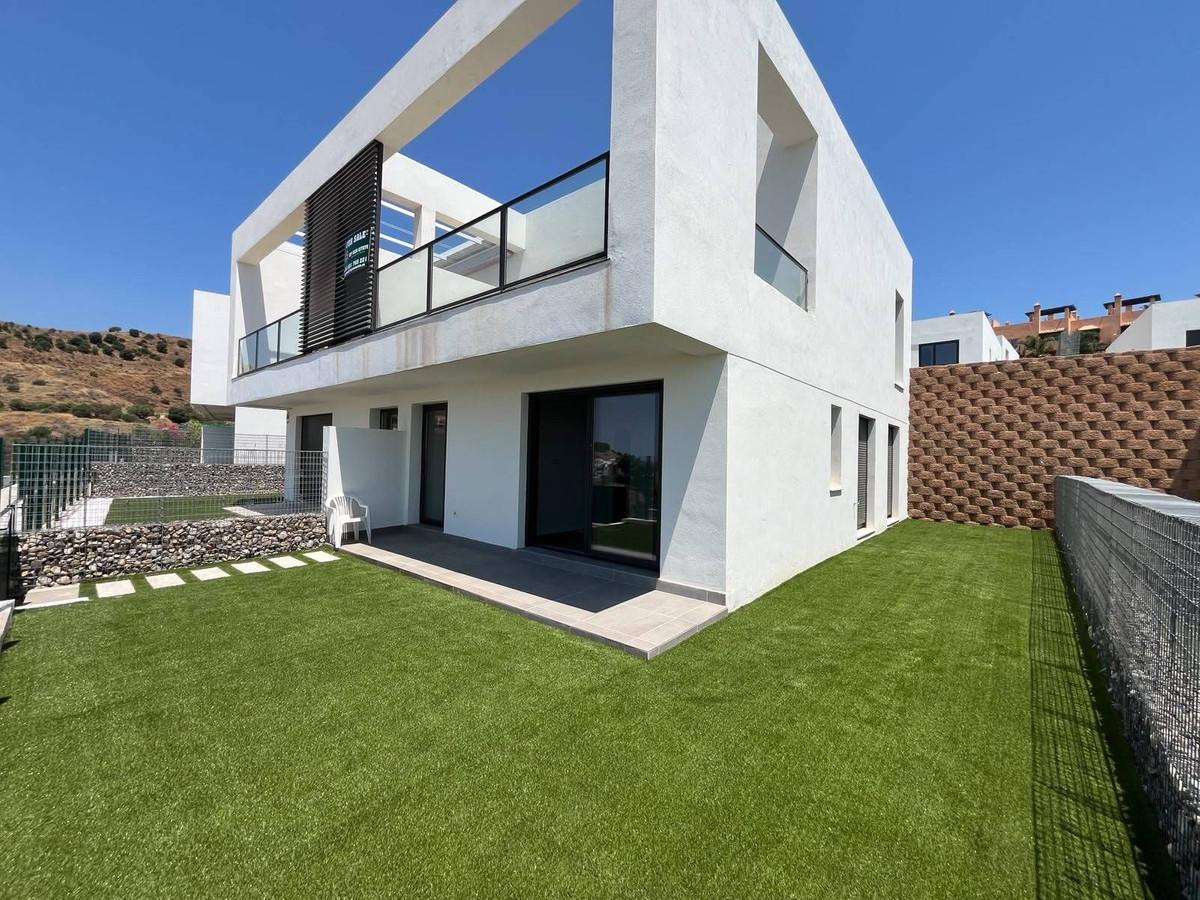 Villa Semi Detached in Riviera del Sol