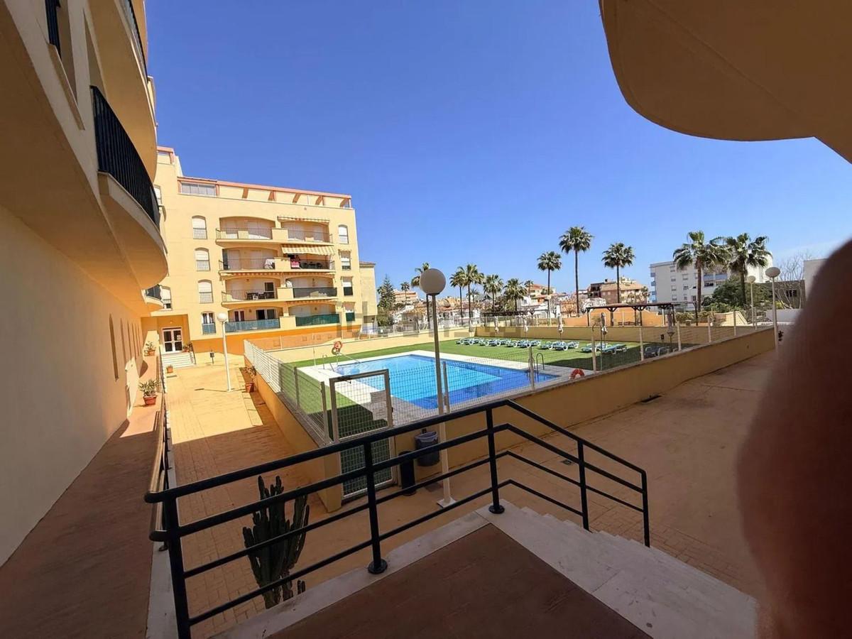 Apartment Middle Floor in San Luis de Sabinillas