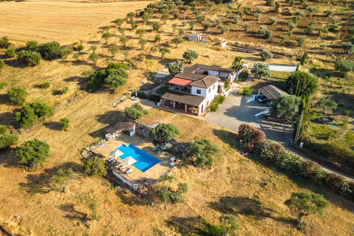 Villa Detached in Co&iacute;n