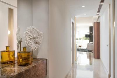 R5473000, Apartment Ground Floor in Marbella