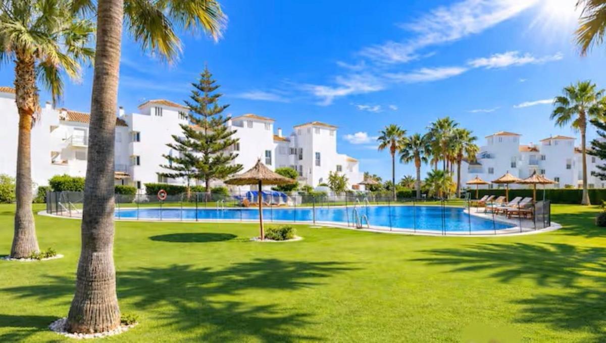 Apartment Middle Floor in Manilva