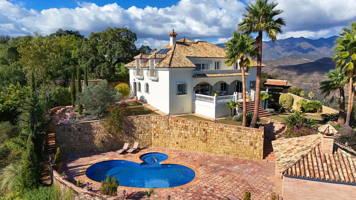 Villa Detached in La Mairena