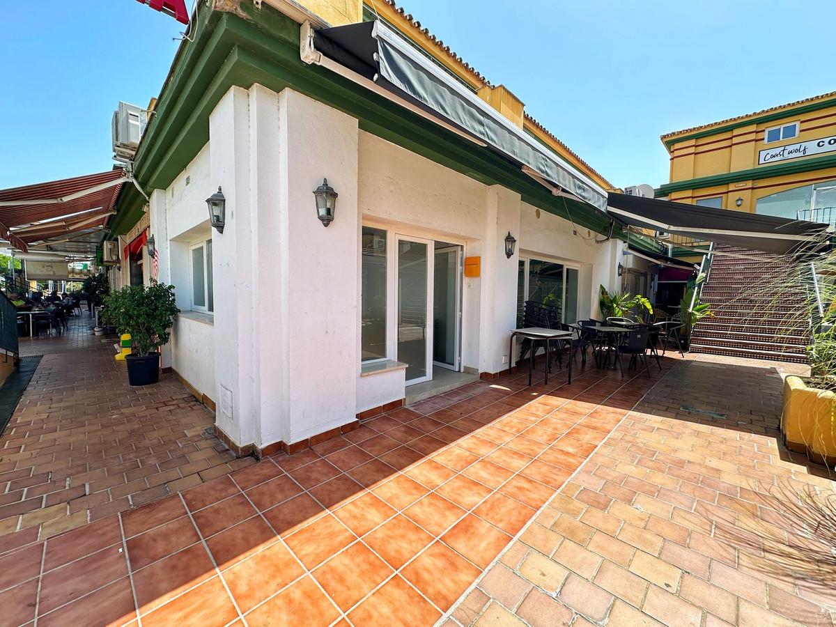 Commercial Office in Estepona