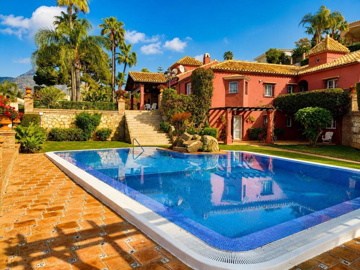 Villa Detached in Torrequebrada