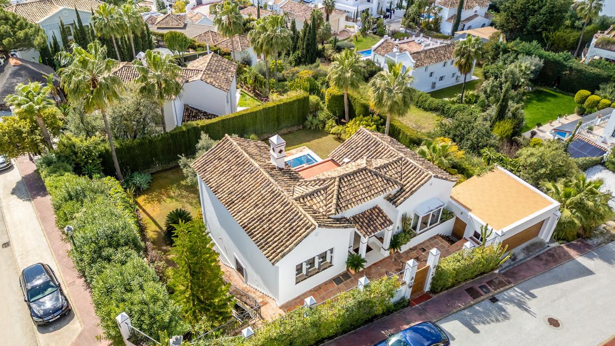 Villa Detached in Ist&aacute;n