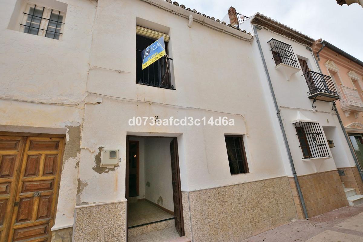 Townhouse Terraced in Ca&ntilde;ete la Real
