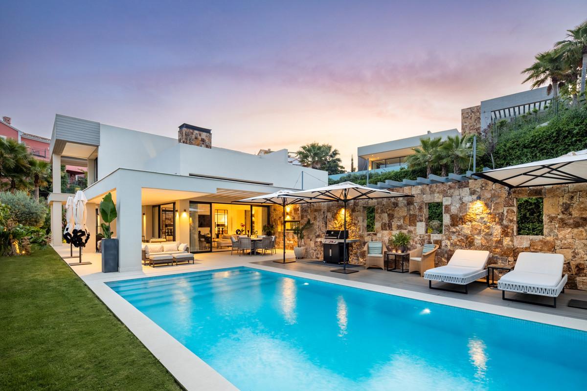 Villa Detached in Nueva Andaluc&iacute;a