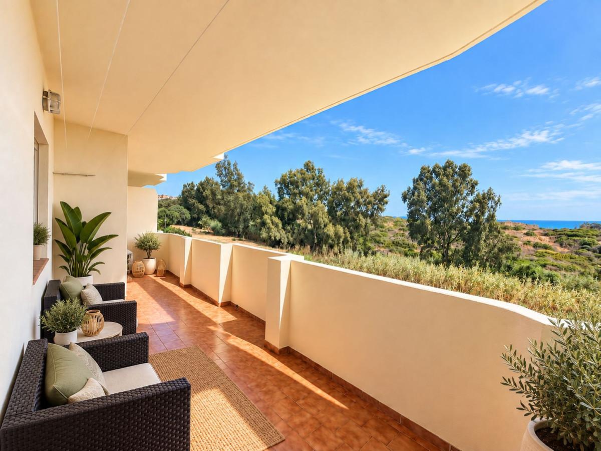 Apartment Middle Floor in La Duquesa