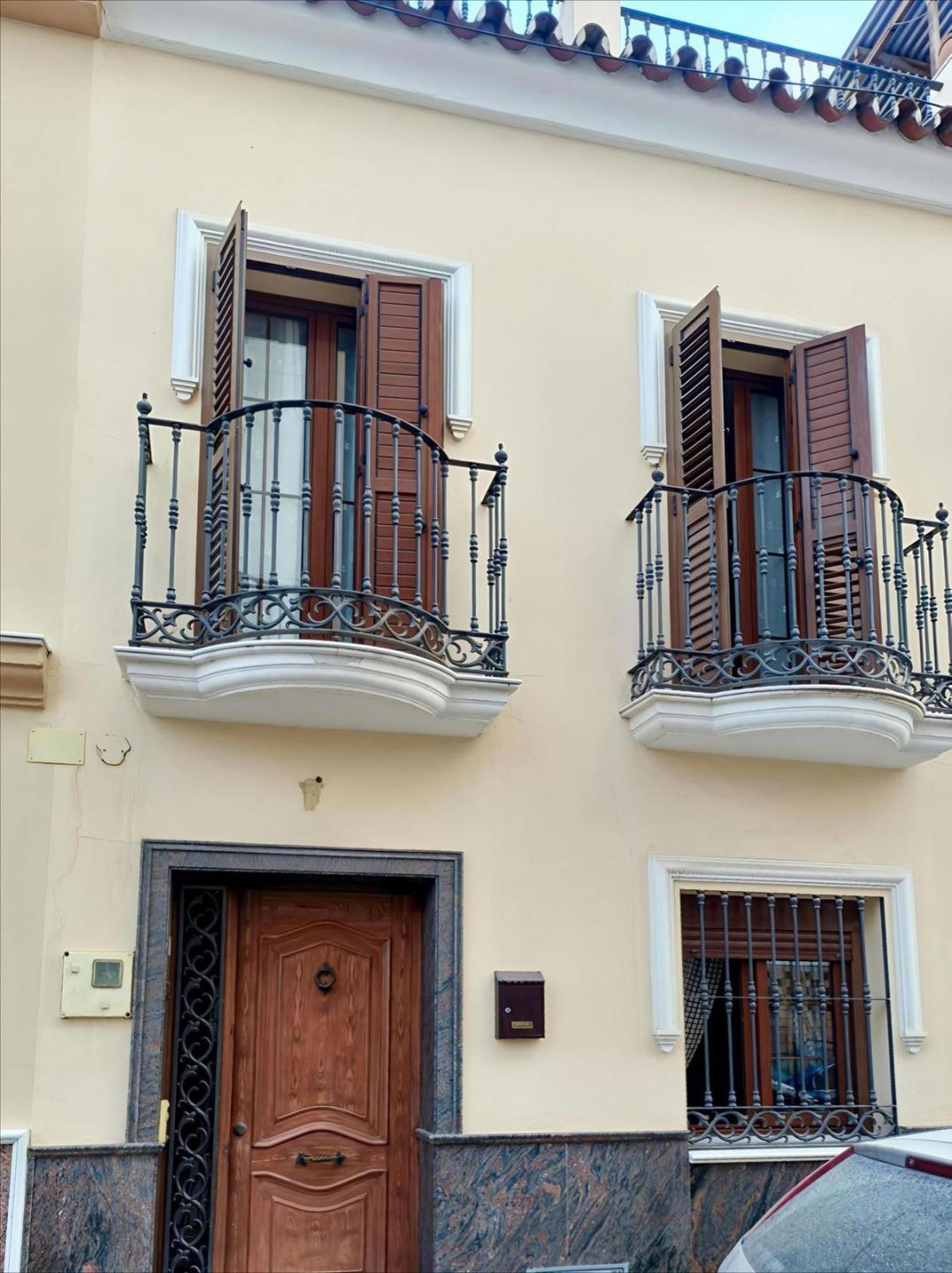 Townhouse Terraced in Co&iacute;n