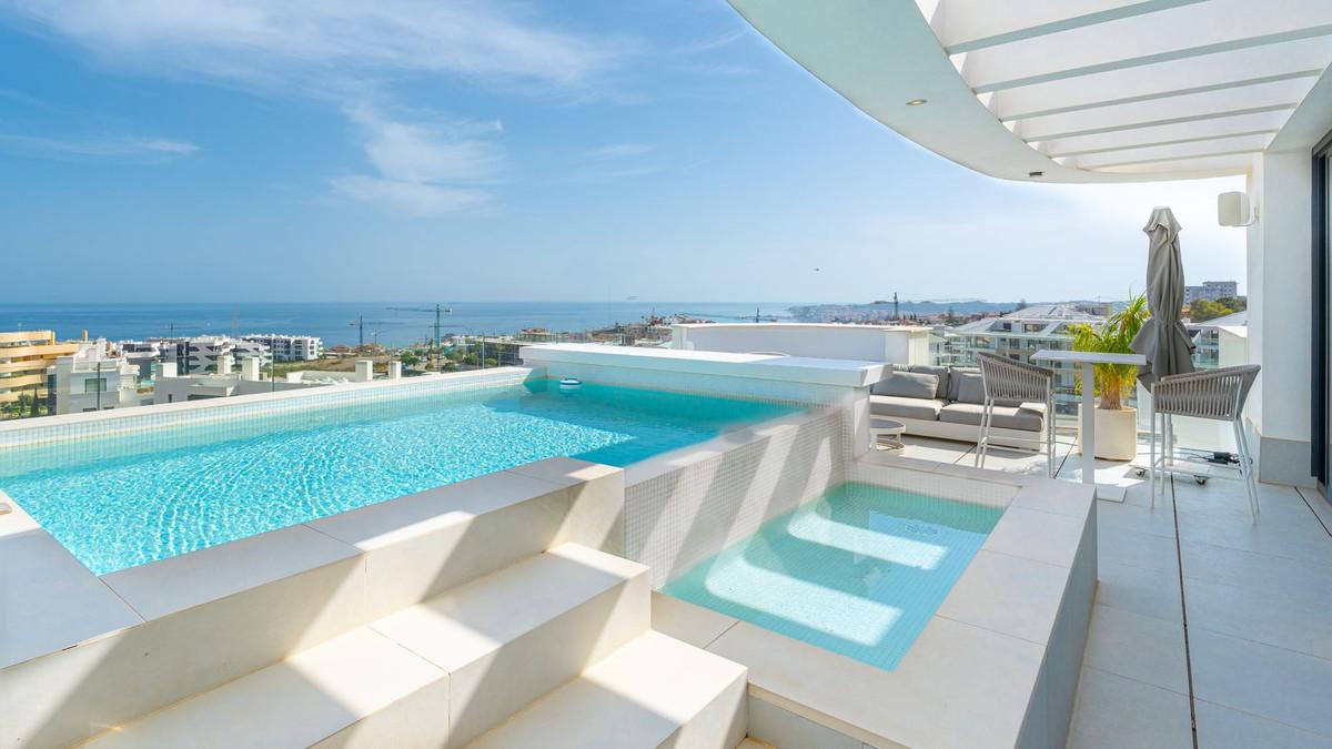 Apartment Penthouse in Fuengirola