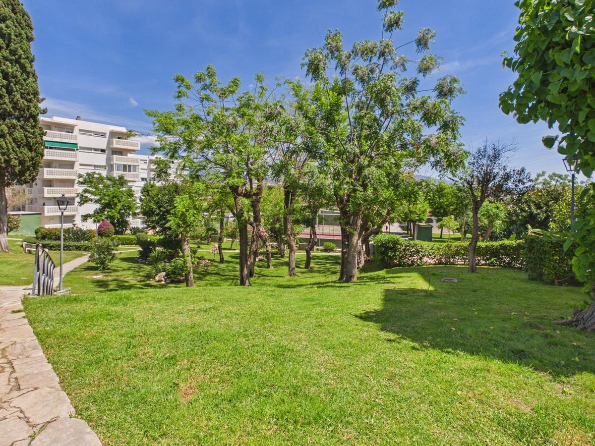 Apartment Middle Floor in Estepona