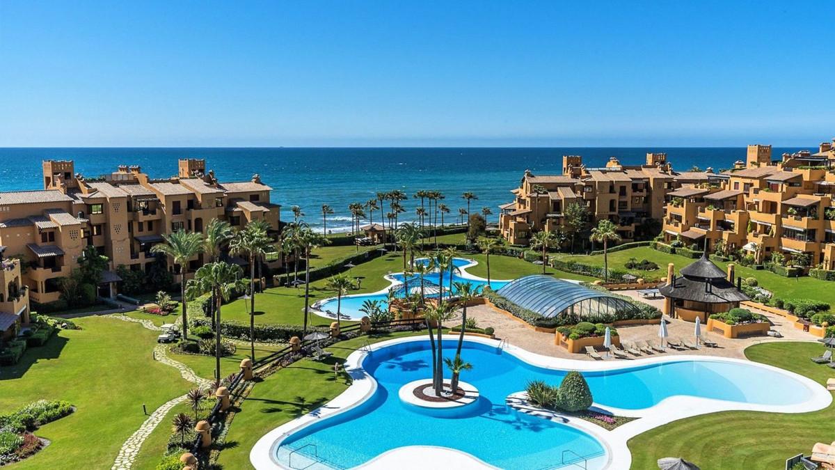 Apartment Middle Floor in Estepona