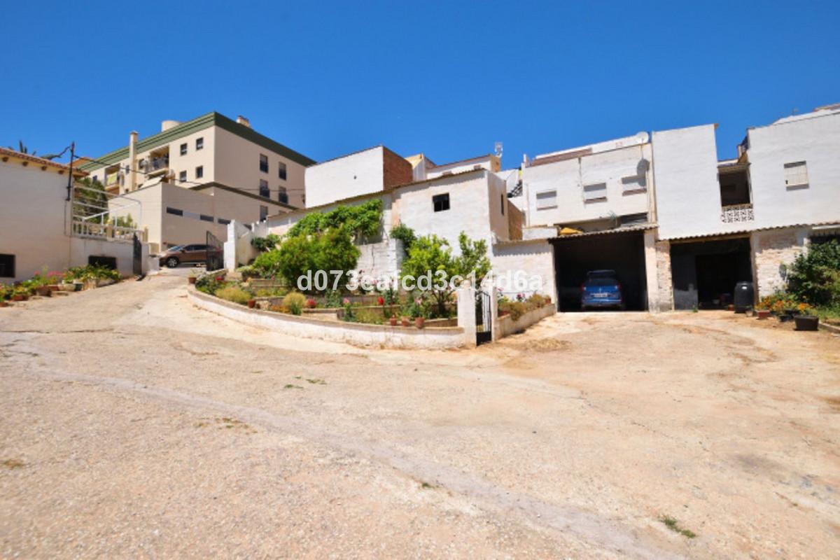 Plot Commercial in Ronda
