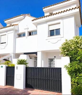 R5487586, Townhouse Terraced in Nueva Andaluc&iacute;a