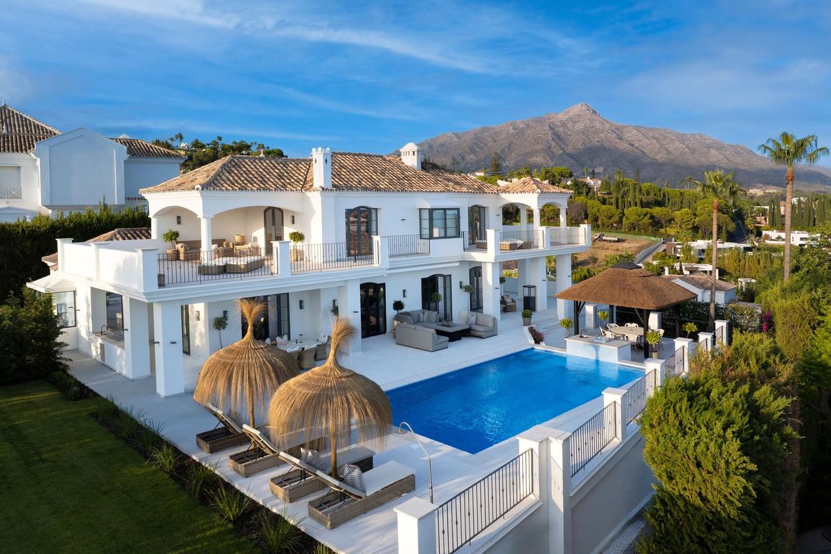 Villa Detached in Nueva Andaluc&iacute;a