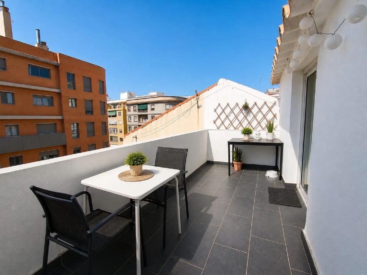 Apartment Penthouse in M&aacute;laga Centro