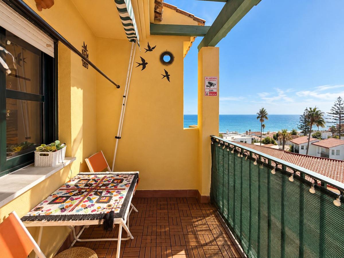 Apartment Middle Floor in Manilva