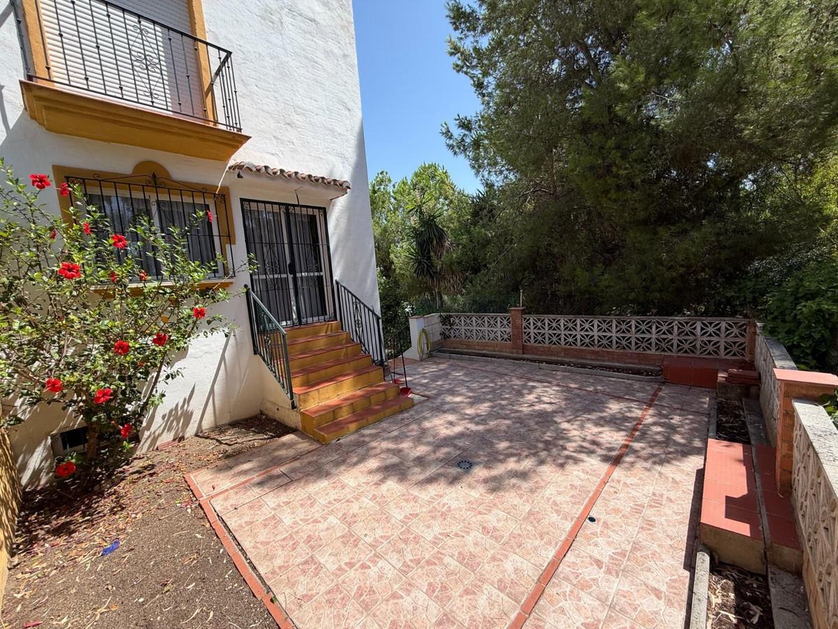 Villa Semi Detached in Marbella