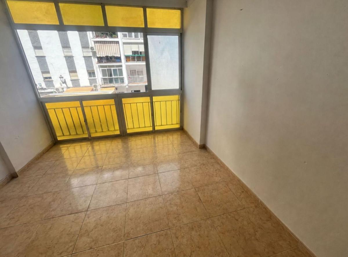 Apartment Middle Floor in Estepona