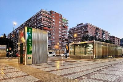 R5507134, Apartment Middle Floor in La Luz