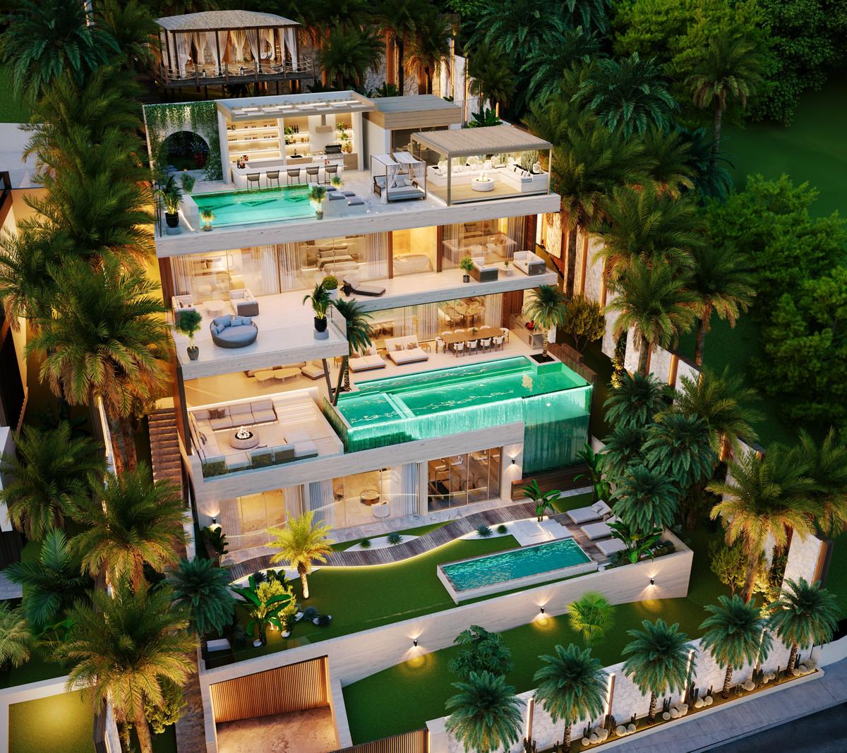 Villa Detached in Altos de los Monteros