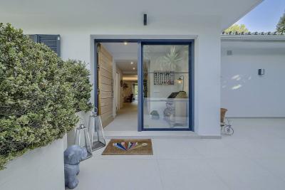 R5526544, Villa Detached in Los Monteros