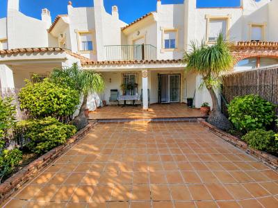 R5526574, Townhouse Terraced in Sierrezuela