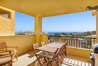 R5526610, Apartment Middle Floor in Torrequebrada