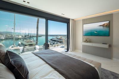 R5528404, Apartment Middle Floor in Puerto Ban&uacute;s