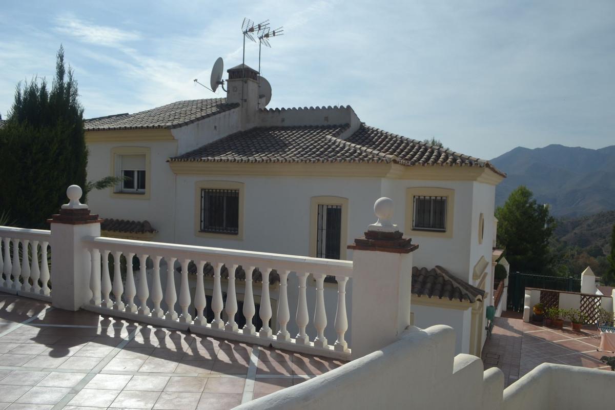 Villa Semi Detached in Alhaurin Golf