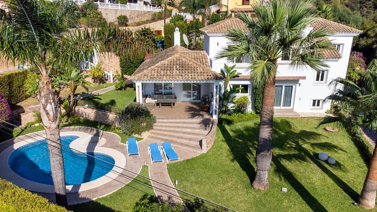 Villa Detached in Elviria