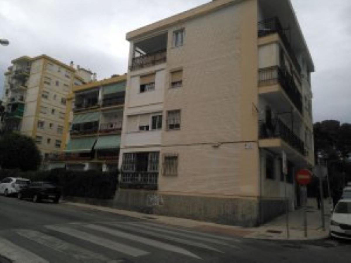 Apartment Ground Floor in Torremolinos Centro